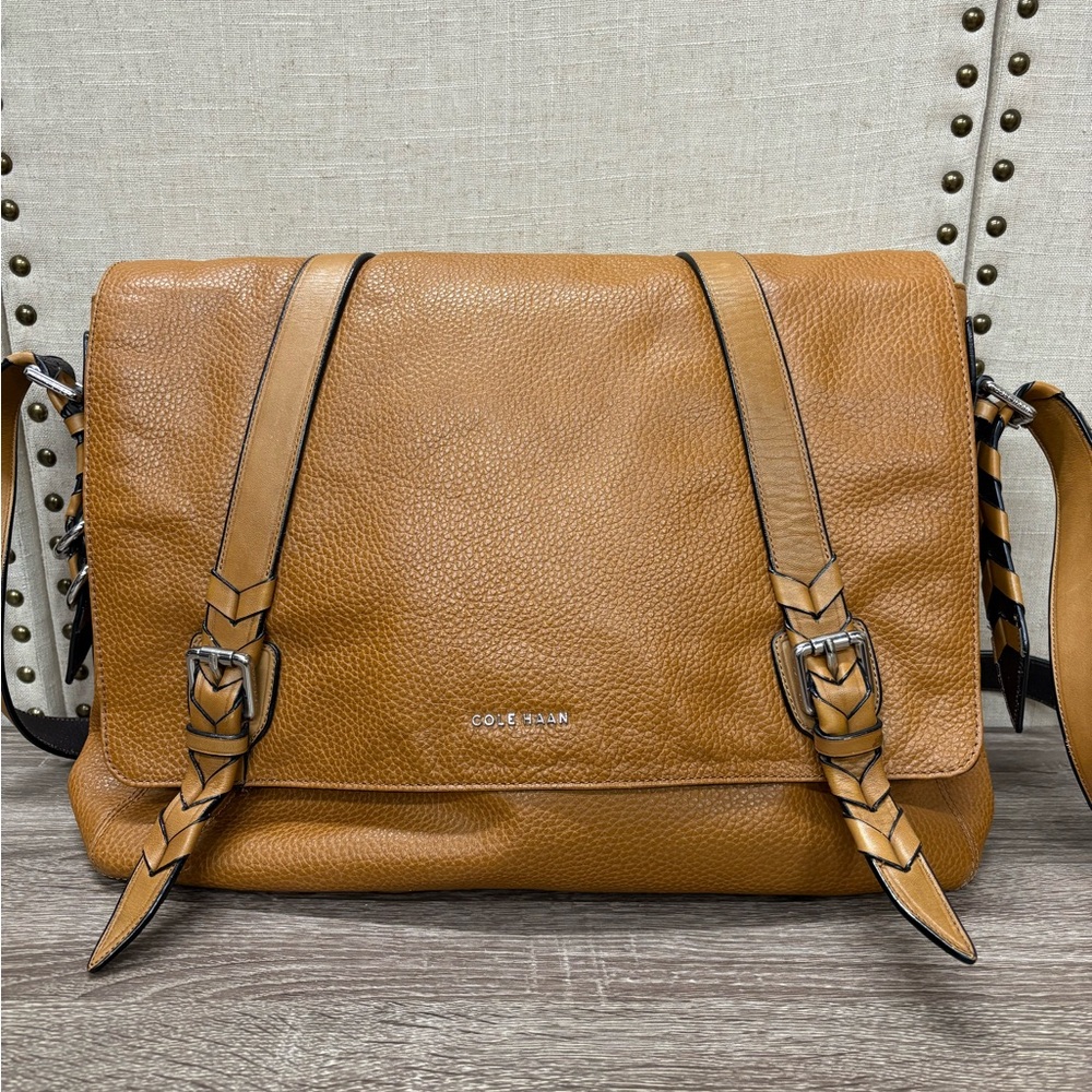 COLE HAAN leather messenger bag